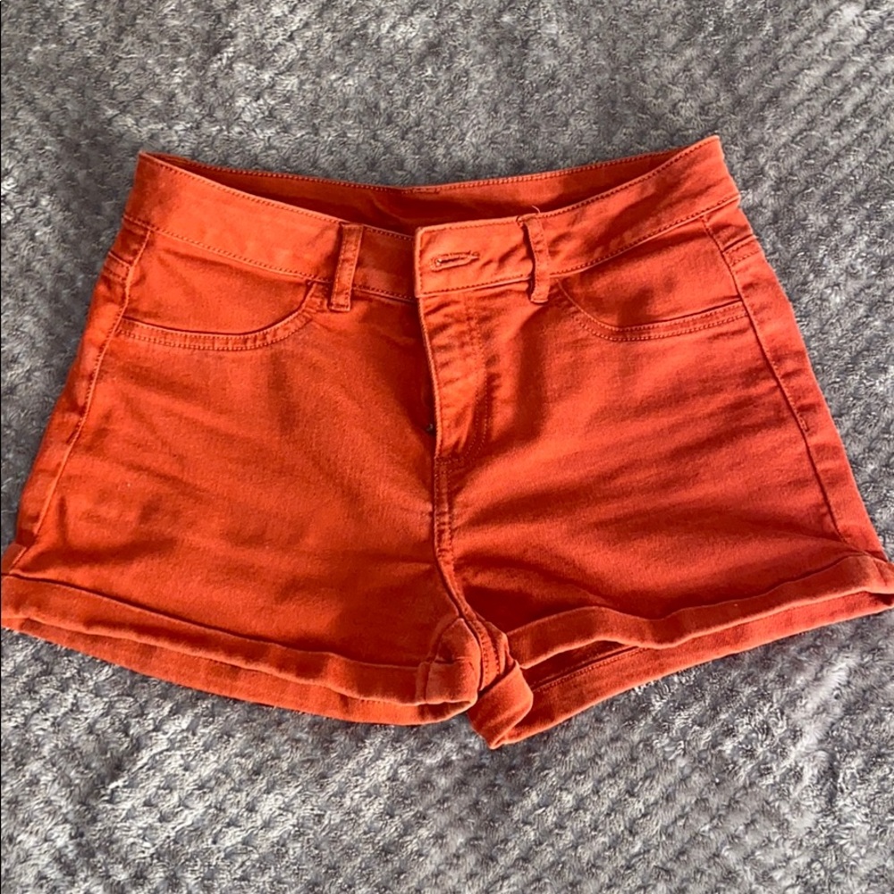 Short shorts